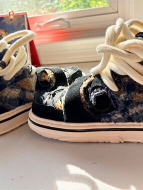Plush Plaid High-Top woman Sneakers in Black, Blue & Cream